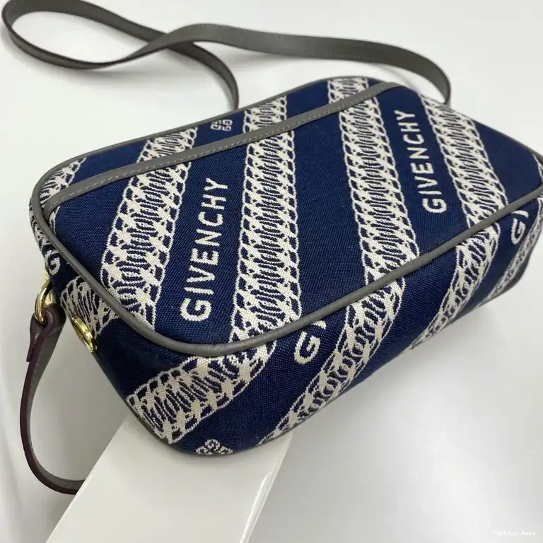 Fashion Reps Givenchy 20GV11143 Bag 0602